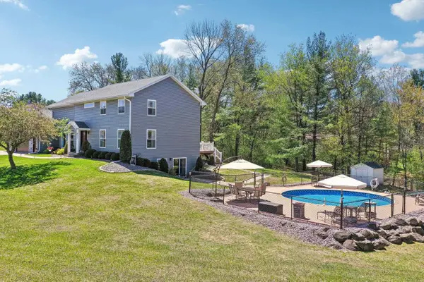 911 Fawn Court, Wisconsin Dells, WI 53965