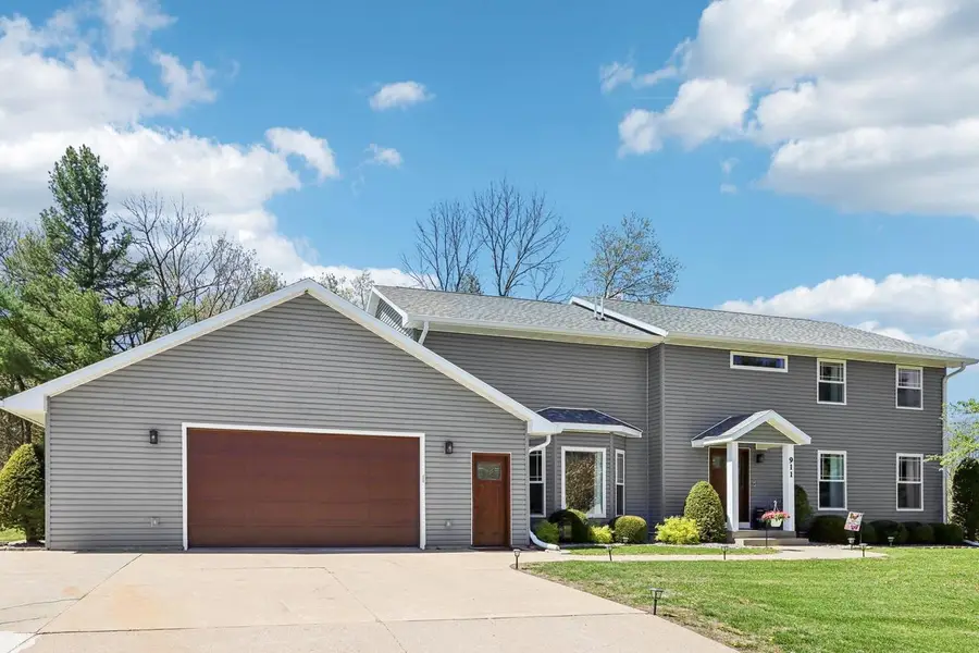 911 Fawn Court, Wisconsin Dells, WI 53965 - #2