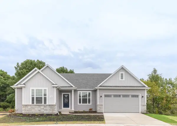 2522 Water Lily Circle, Sun Prairie, WI 53590