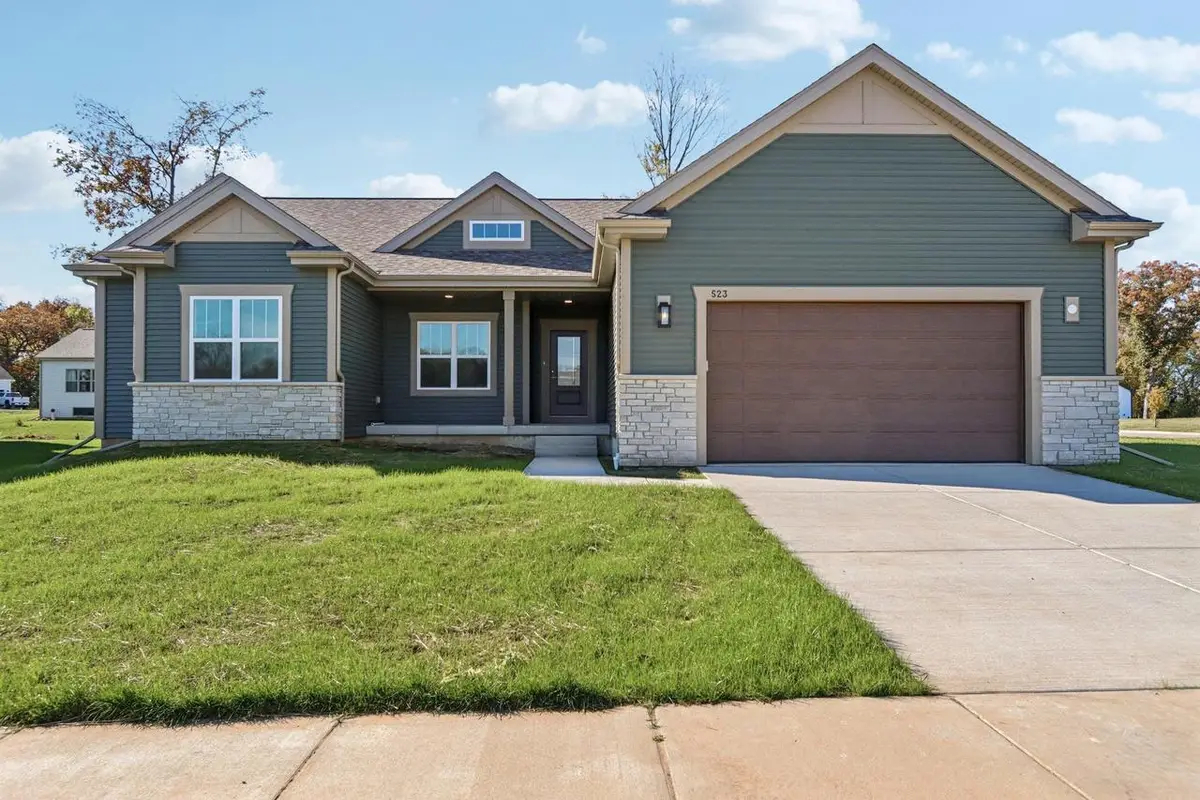 523 Buss Road, Cottage Grove, WI 53527 - Image #1