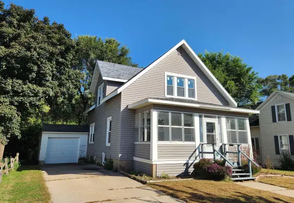 215 W Burns Street, Portage, WI 53901