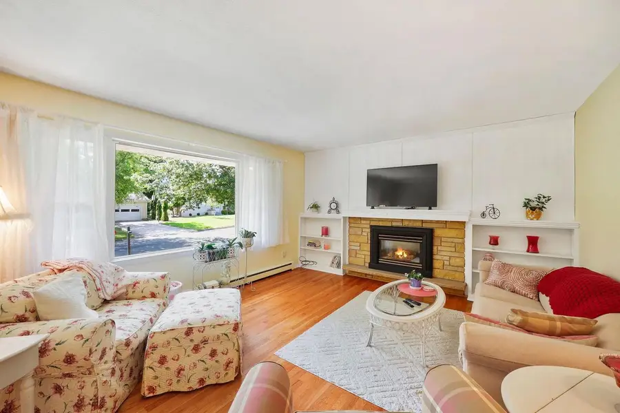 3625 Cascade Road, Madison, WI 53704 - Image #2