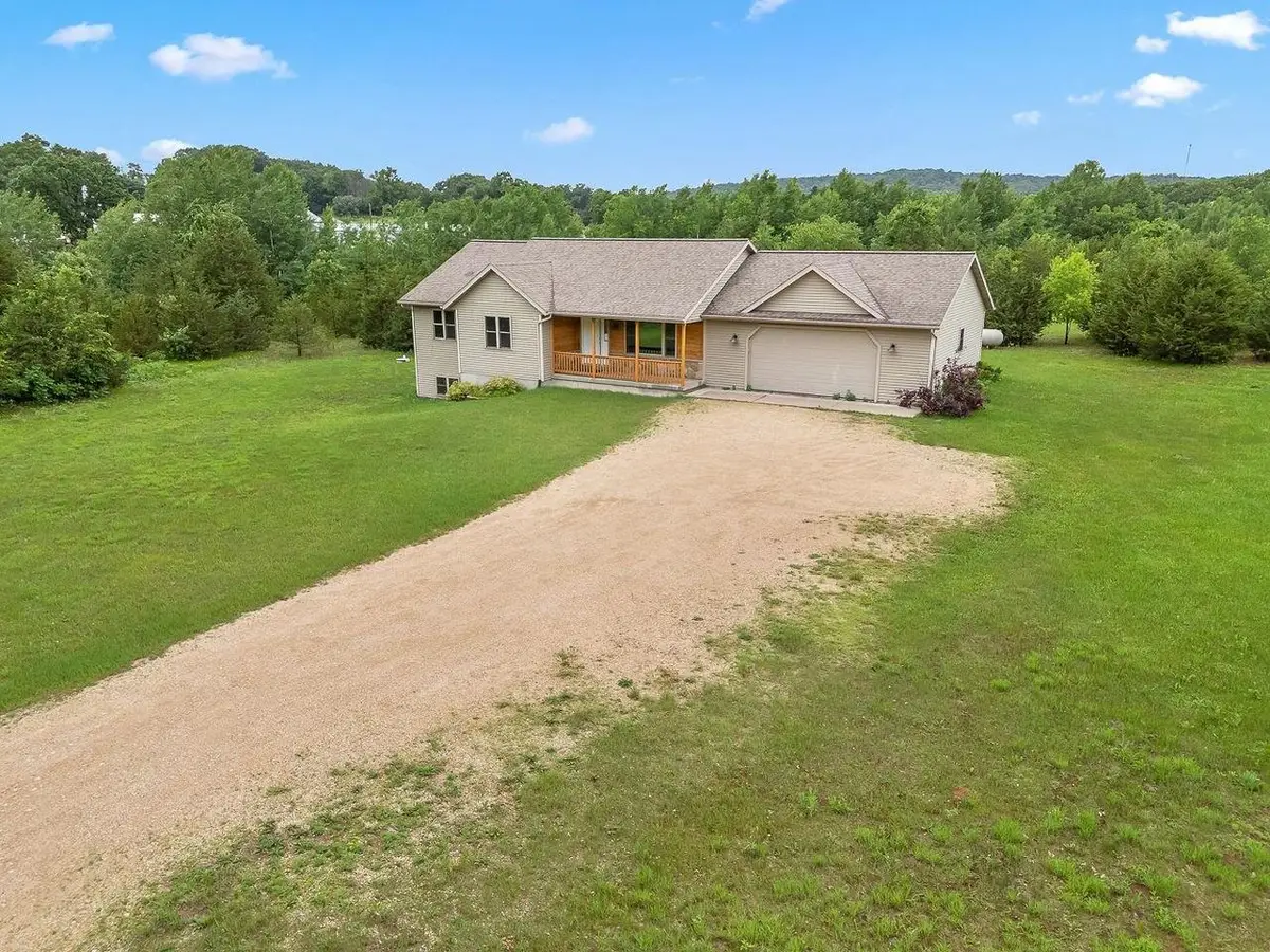 E8828 North Avenue, Wisconsin Dells, WI 53965 - Image #1