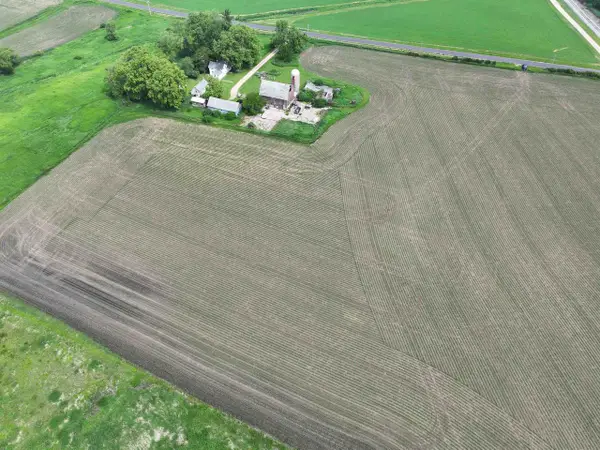 4923 Meek Road, Arlington, WI 53911