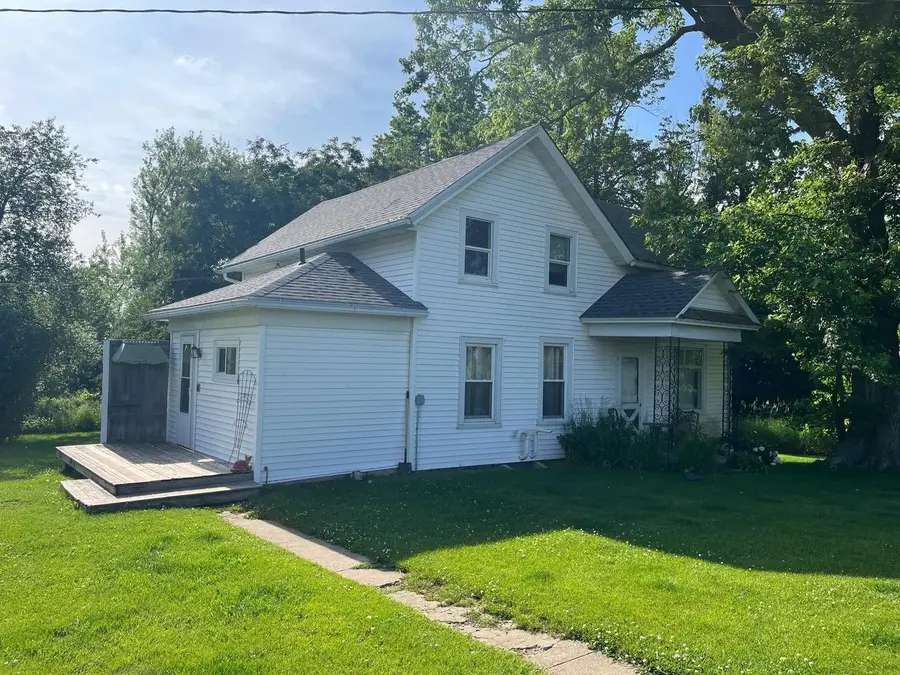 4923 Meek Road, Arlington, WI 53911 - #2