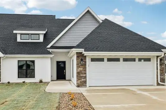 310 Willow Street, Pardeeville, WI 53954