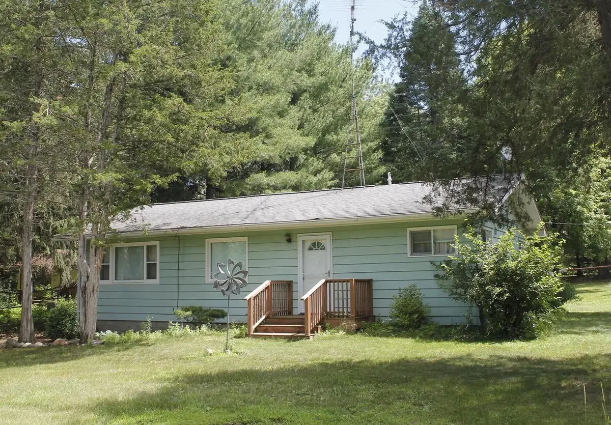 N3190 Oak Street, Markesan, WI 53946 - #1