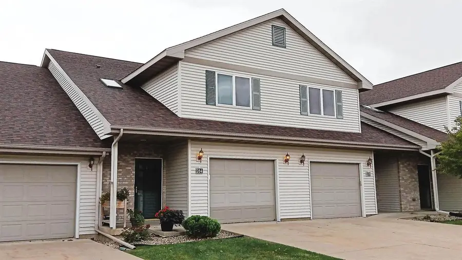 264 Alpine Meadow Circle, Oregon, WI 53575 - Image #2