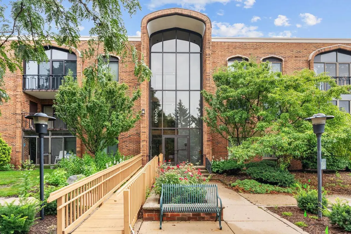 325 S Yellowstone Drive #320, Madison, WI 53705 - Image #1