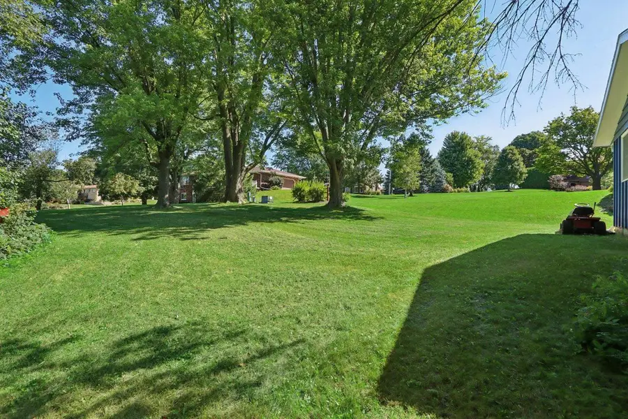 402 Blue View Drive, Mount Horeb, WI 53572 - #3