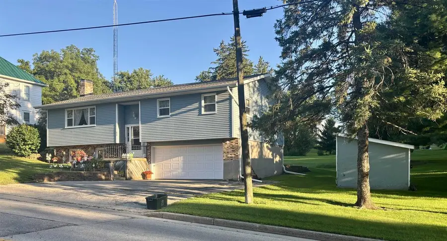 812 Fountain Street, Mineral Point, WI 53565 - Image #2