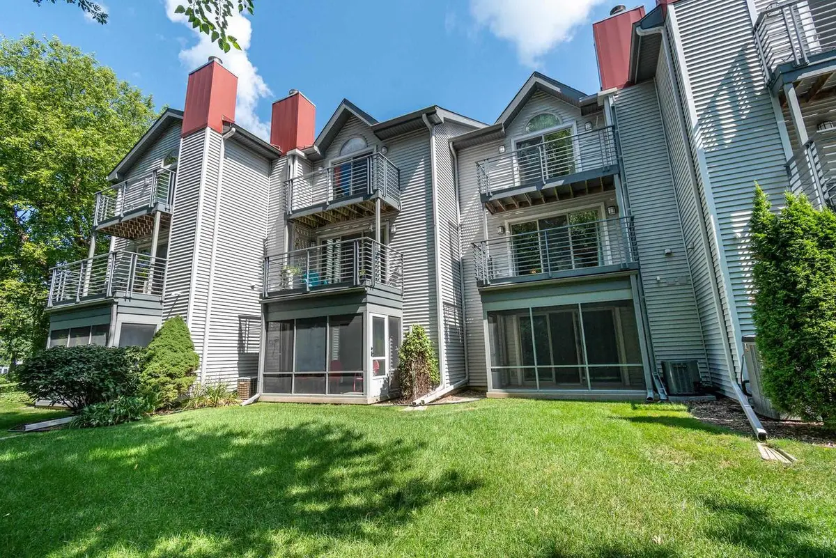 16 Hidden Hollow Trail, Madison, WI 53717 - Image #1