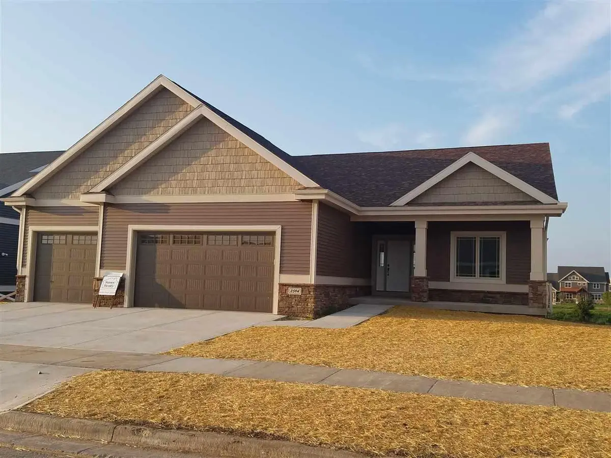1033 Kopp Road, Waunakee, WI 53597 - Image #1