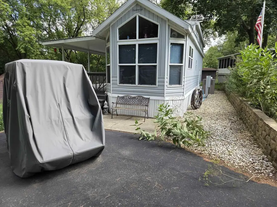 423 Skyline Drive, Edgerton, WI 53534 - Image #2