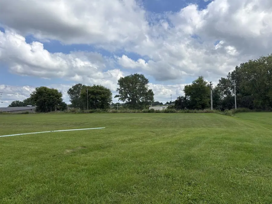 302 Industrial Drive, Columbus, WI 53925 - Image #3