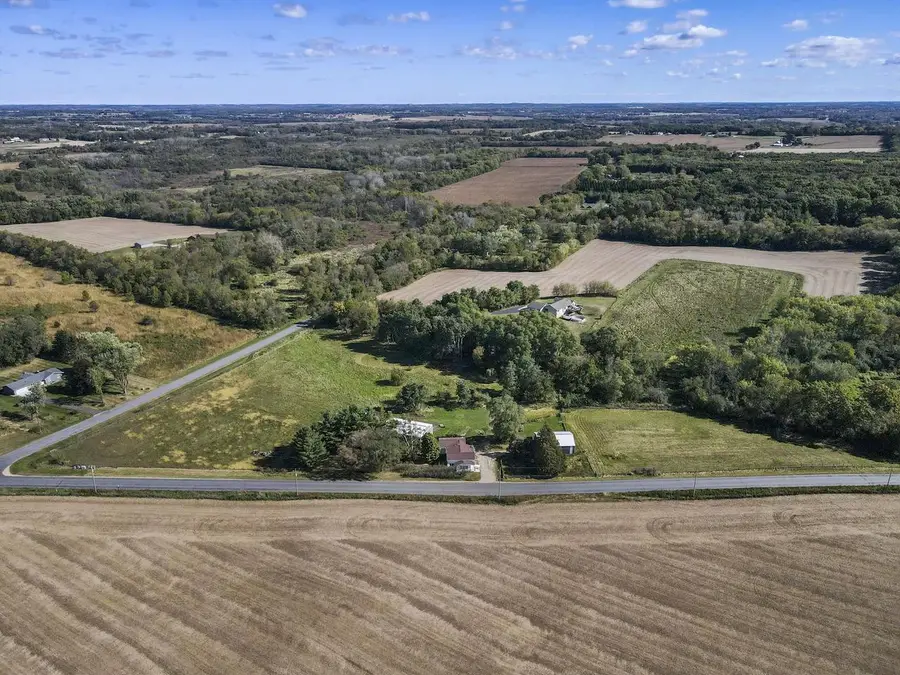 4432 Old Stage Road, Brooklyn, WI 53521 - Image #2