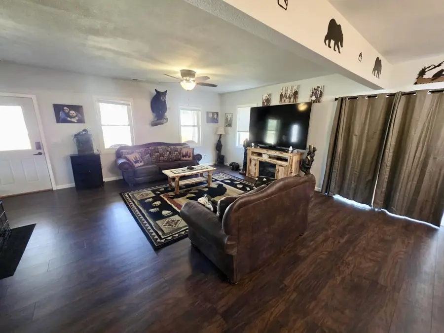 601 William Street, Avoca, WI 53506 - #3