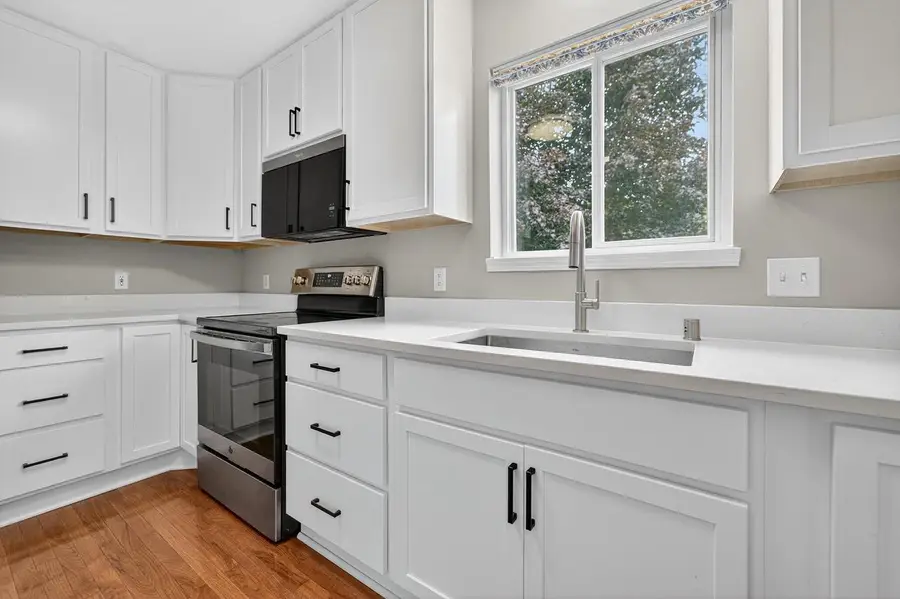 816 Vista Ridge Drive, Mount Horeb, WI 53572 - Image #3