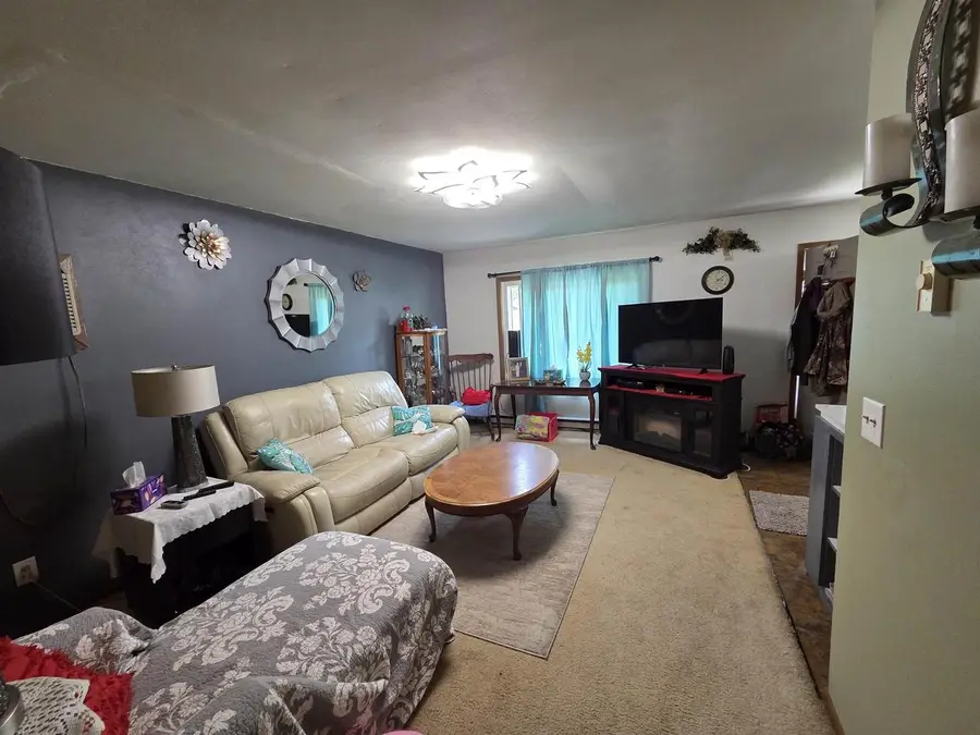 419-423 E Franklin Street, Portage, WI 53901 - Image #3