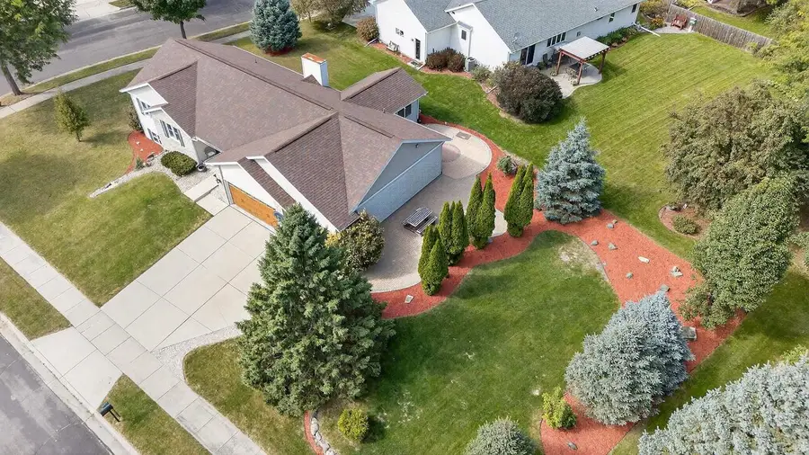 6783 Bootmaker Way, Windsor, WI 53598 - Image #2