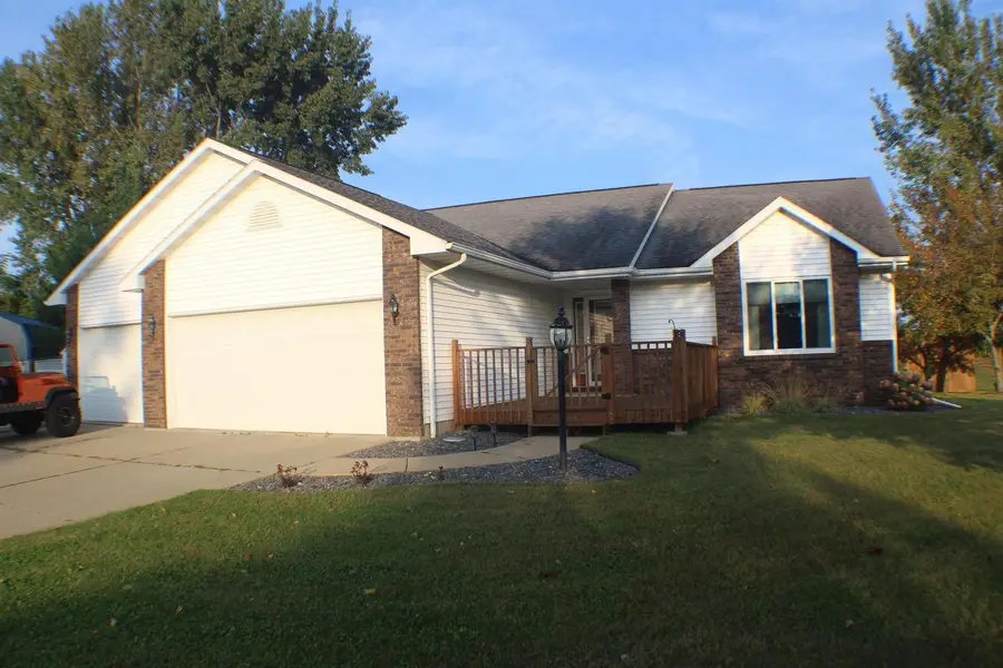 305 Hyland Avenue, Tomah, WI 54660 - Image #3