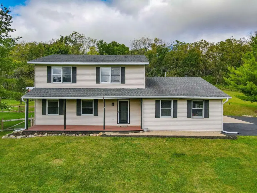 N6859 Hunters Ridge Road, Delavan, WI 53115 - Image #2