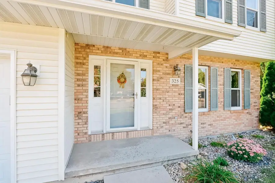 325 Stoney Ridge Trail, Stoughton, WI 53589 - Image #3