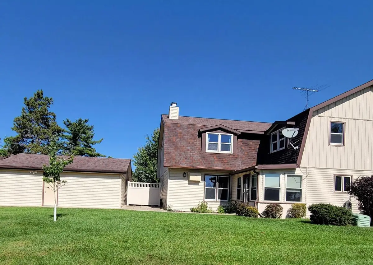 206 Saddle Ridge, Portage, WI 53901 - Image #1