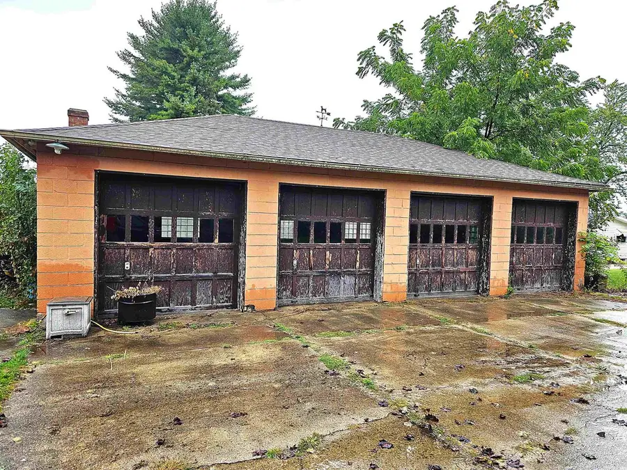 416 S Margaret Street, Markesan, WI 53946 - Image #2