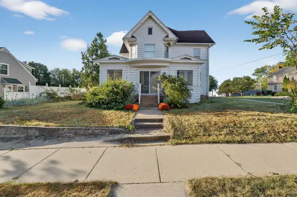 219 6th Avenue, New Glarus, WI 53574