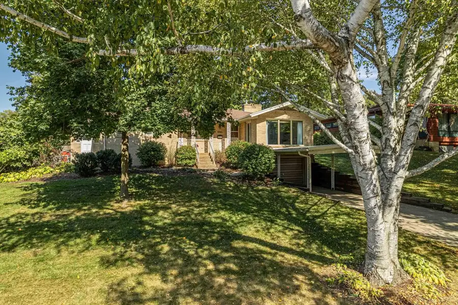 1751 Country Lane, Monroe, WI 53566 - Image #3
