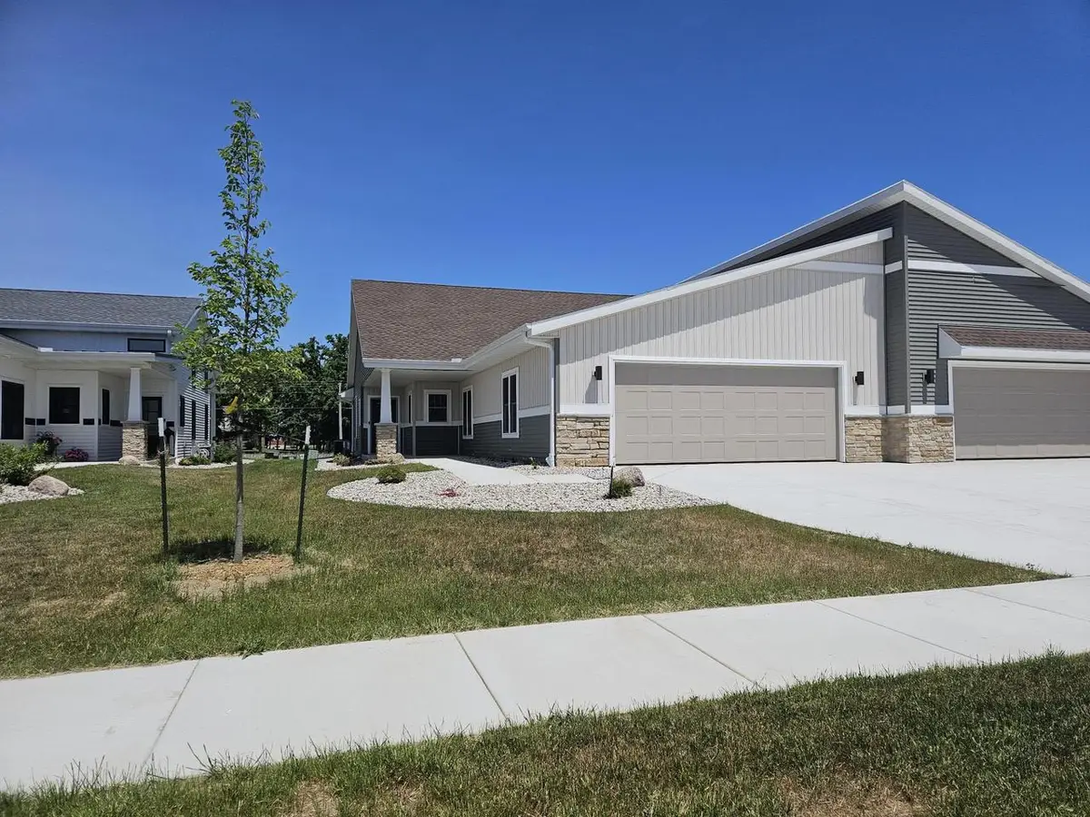 3717 Newcastle Drive #34, Janesville, WI 53546 - #1