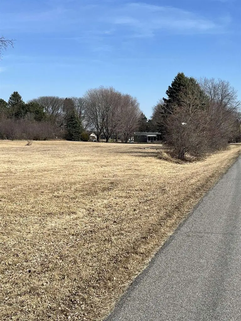 8246 N Crystal Lake Road, Beaver Dam, WI 53916 - Image #2