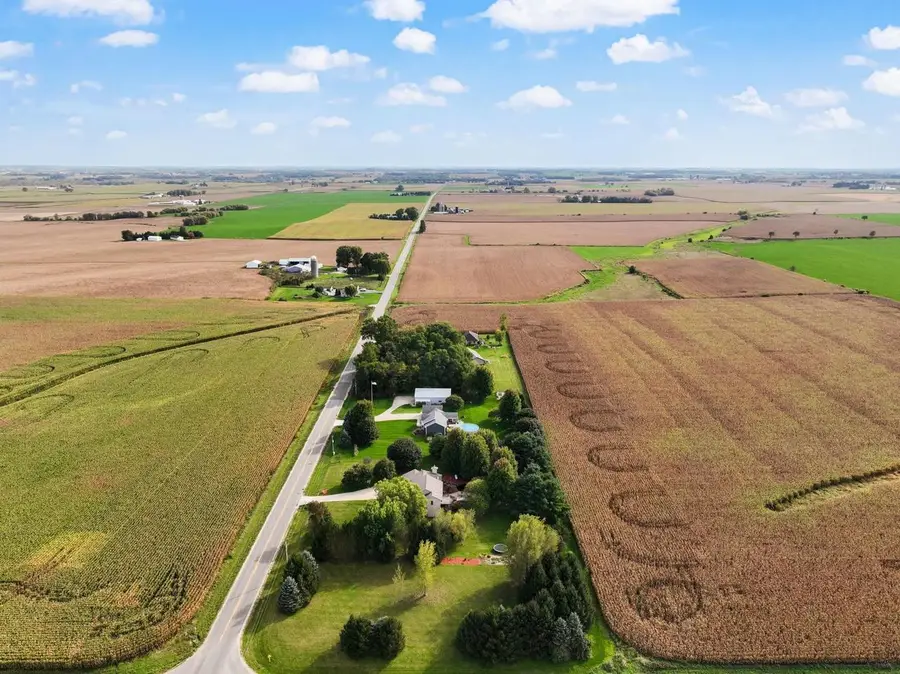 6707 Twin Lane Road, Sun Prairie, WI 53590 - #2