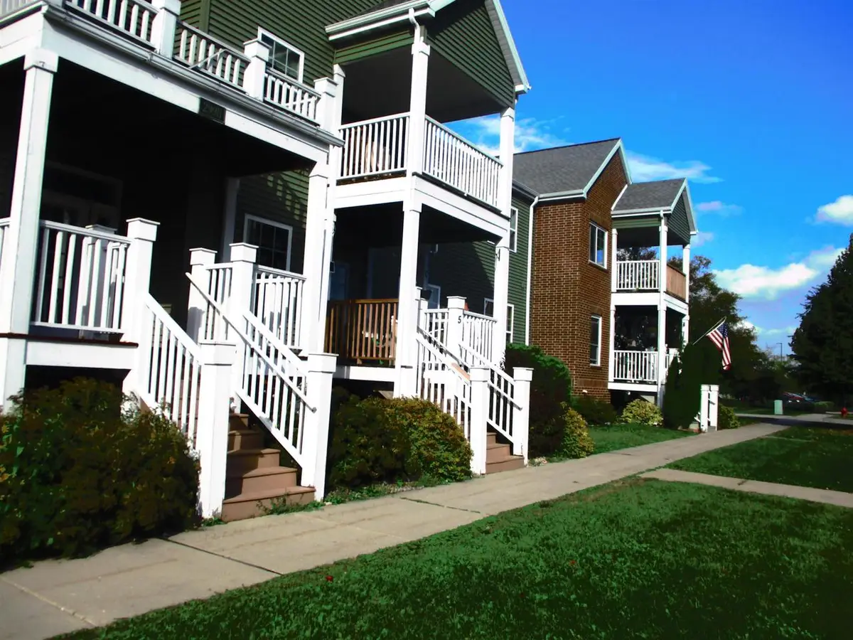 2998 Triumph Drive #5, Sun Prairie, WI 53590 - Image #1