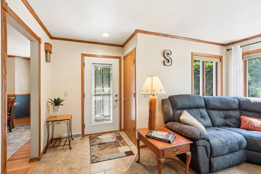 110 Saratoga Circle, Oregon, WI 53575 - Image #2