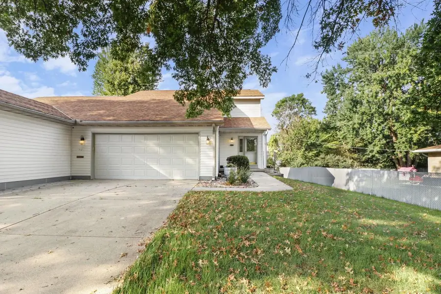 312 Schweitzer Drive, Verona, WI 53593 - Image #2