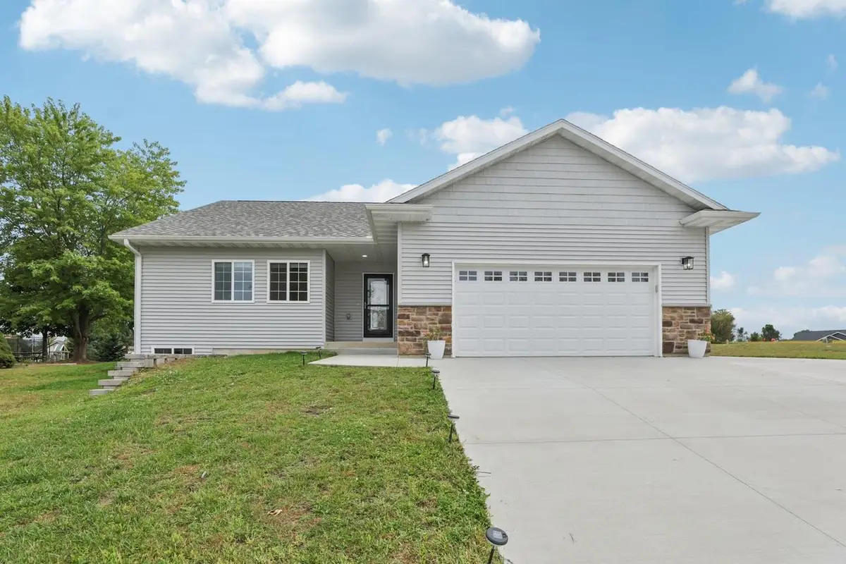 344 Eastridge Circle, Reedsburg, WI 53959 - Image #1