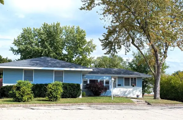 924 S Marquette Road, Prairie Du Chien, WI 53821