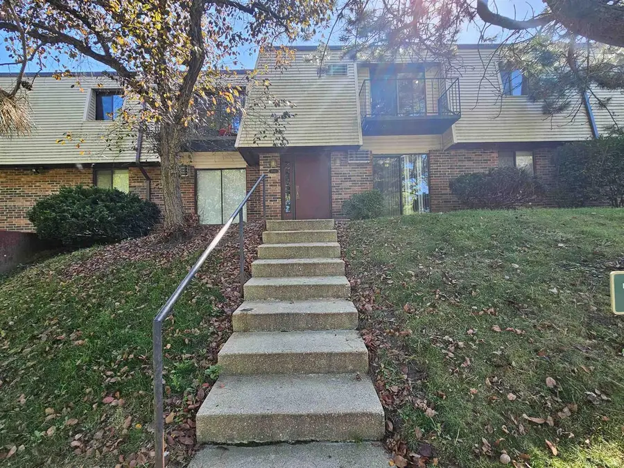 1501 Martin Street #8, Madison, WI 53713 - Image #2