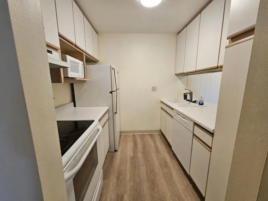 1501 Martin Street #8, Madison, WI 53713 - Image #3