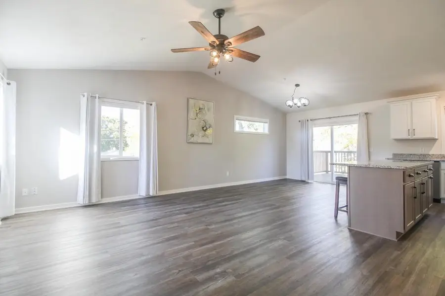 1024 N Watertown Avenue, Jefferson, WI 53549 - Image #2