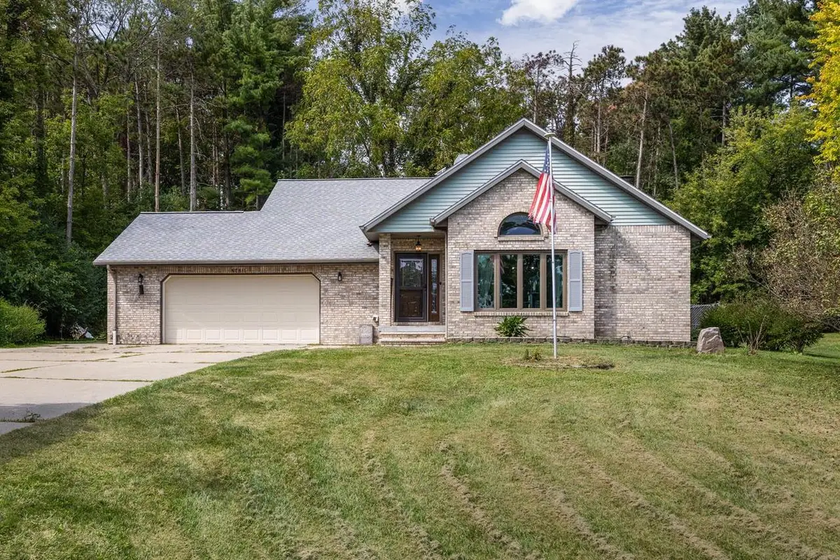 N7811 Kettle Moraine Drive, Whitewater, WI 53190 - #1