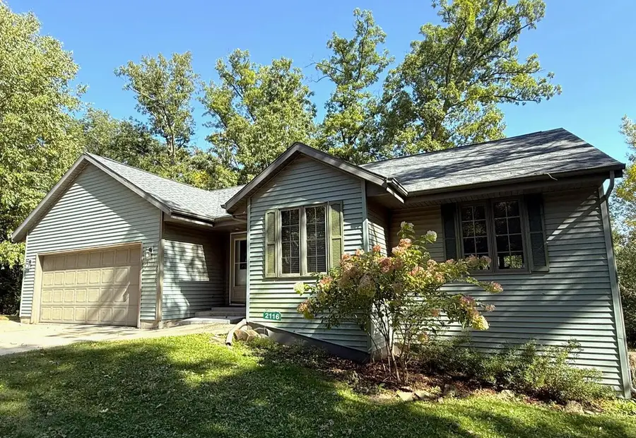 2116 W Crystal Springs Road, Janesville, WI 53545 - Image #2