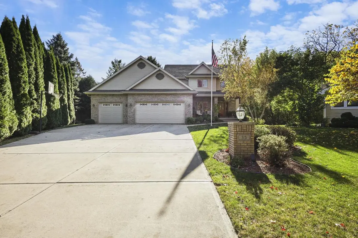 35 Pelican Circle, Madison, WI 53716 - Image #1