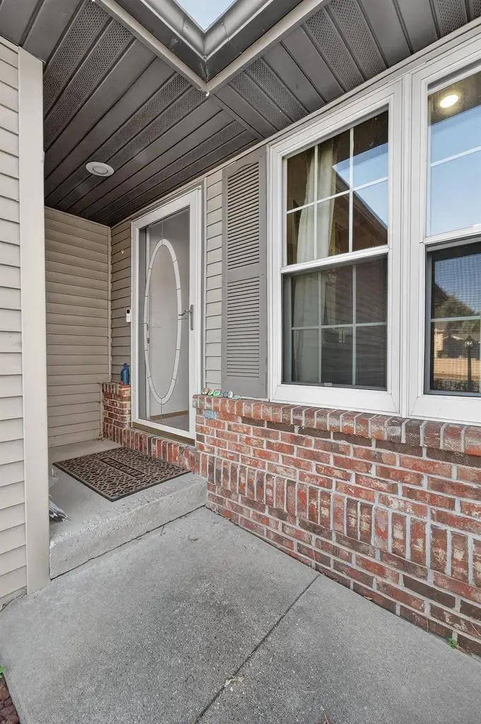 1010 N Thompson Drive, Madison, WI 53704 - Image #2