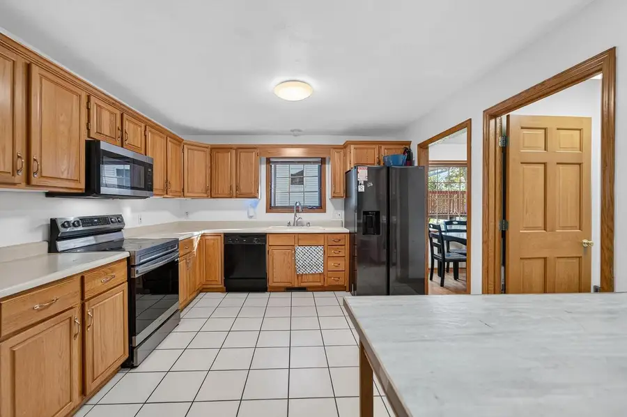 1010 N Thompson Drive, Madison, WI 53704 - Image #3