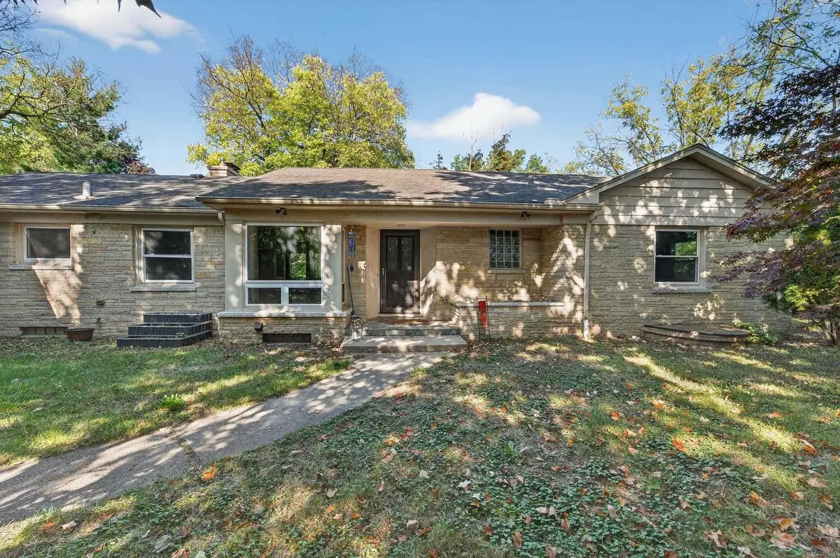 1626 Laurel Crest, Madison, WI 53705 - #1