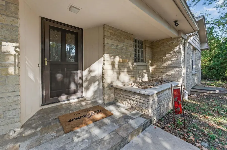 1626 Laurel Crest, Madison, WI 53705 - #2