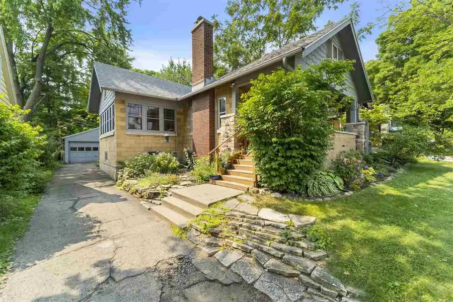 2913 Harvey Street, Madison, WI 53705 - Image #2